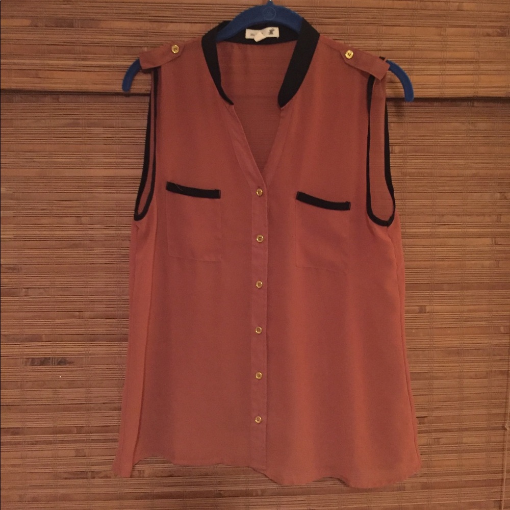 Sleeveless Blouse